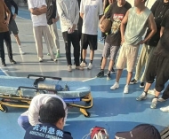杭州23岁小伙打篮球仅20多分钟，突发心脏骤停！41岁球友边打120边做按压， ...