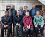 一张8人“全家福”4人遇难，亲历者讲述永川特大暴雨：亲眼看着亲人的房子被 ...