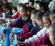 佳木斯市郊区举办“AI创想 科创五育”科技节